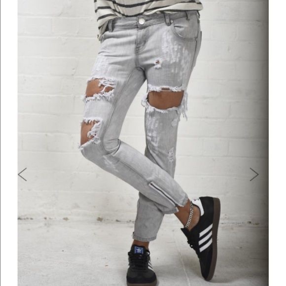 2/$50🍑 ONE TEASPOON Grey Wash Trashed Freebirds - Picture 1 of 9